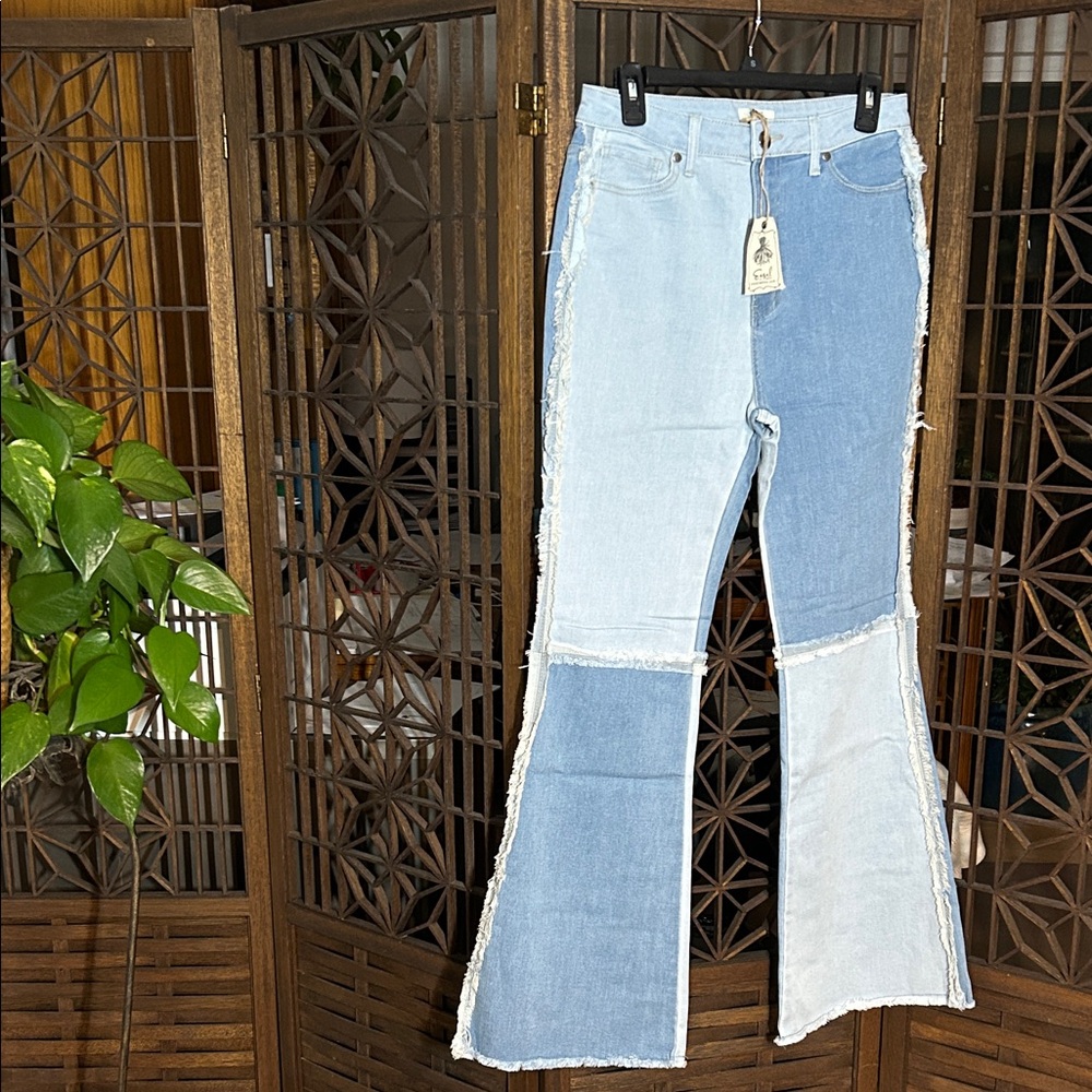 NWT EASEL JEANS SIZE L